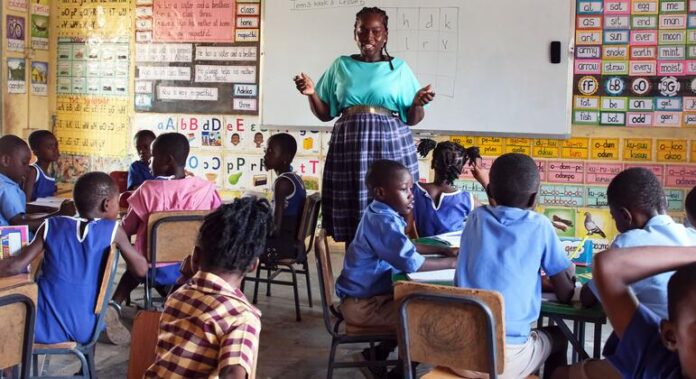 Unesco: professores ganham menos que outros profissionais em 2 de Unesco: professores ganham menos que outros profissionais em 2 de cada 5 países