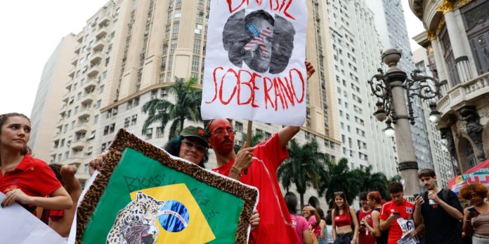 Estudantes fazem ato no Rio de Janeiro em defesa de Estudantes fazem ato no Rio de Janeiro em defesa de voto em Lula