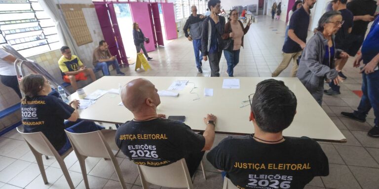 Em SP, 80% das urnas estavam encerradas quando votação foi prorrogada